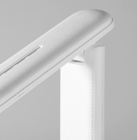 Настольный светодиодный светильник Brava белый (TL90530)